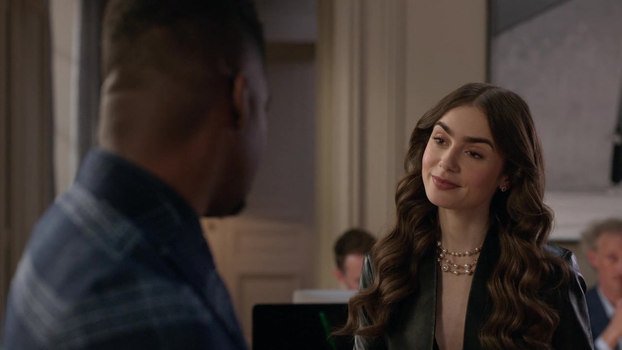 Emily_in_Paris_S01E06_Ringarde_720p_NF_WEB-DL_DDP5_1_x264-BTN_0143.jpg