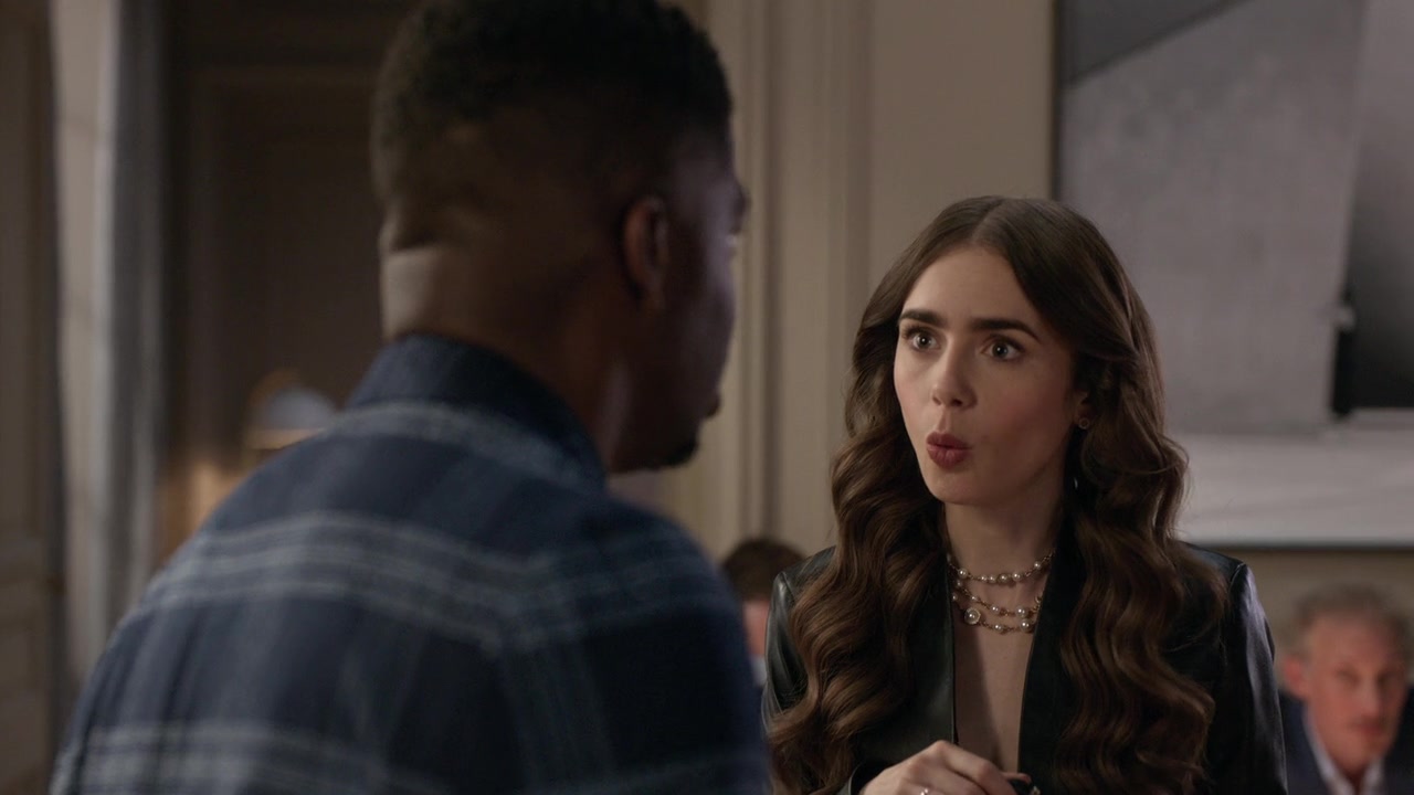 Emily_in_Paris_S01E06_Ringarde_720p_NF_WEB-DL_DDP5_1_x264-BTN_0159.jpg