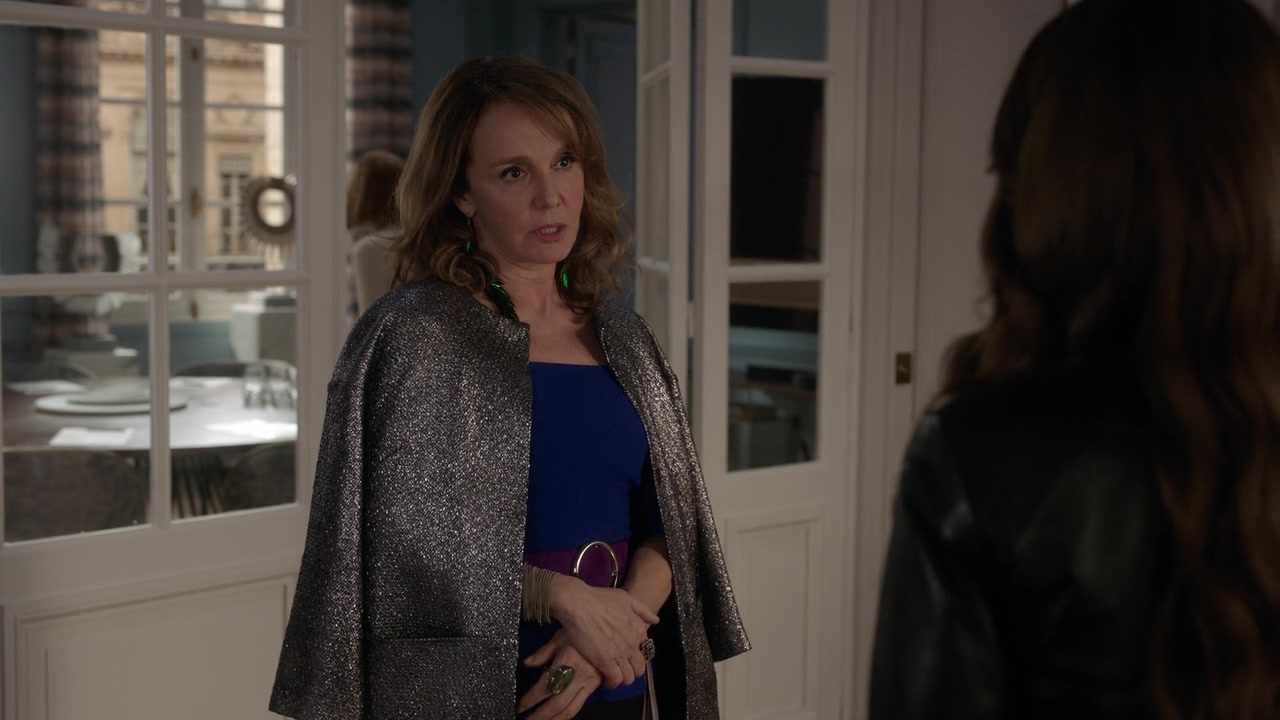 Emily_in_Paris_S01E06_Ringarde_720p_NF_WEB-DL_DDP5_1_x264-BTN_0164.jpg