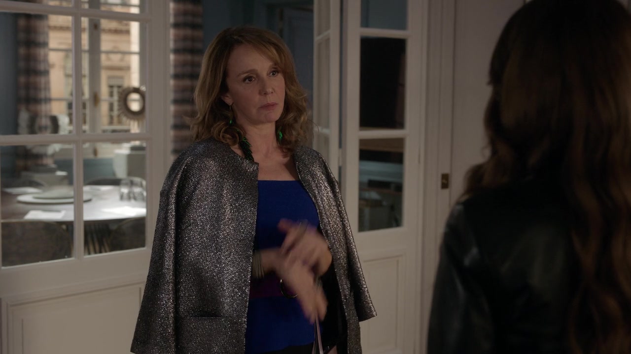 Emily_in_Paris_S01E06_Ringarde_720p_NF_WEB-DL_DDP5_1_x264-BTN_0165.jpg