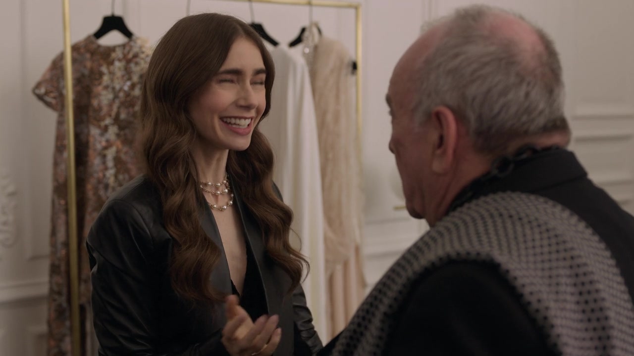 Emily_in_Paris_S01E06_Ringarde_720p_NF_WEB-DL_DDP5_1_x264-BTN_0237.jpg