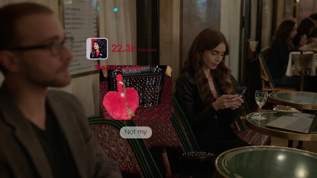 Emily_in_Paris_S01E06_Ringarde_720p_NF_WEB-DL_DDP5_1_x264-BTN_0265.jpg