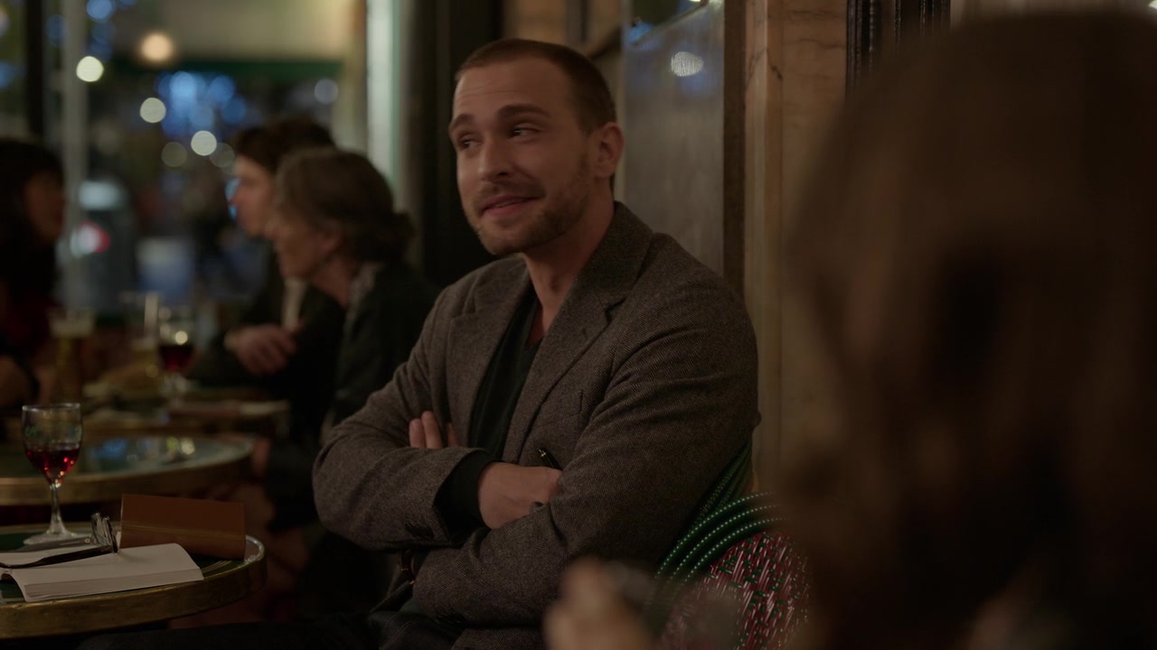 Emily_in_Paris_S01E06_Ringarde_720p_NF_WEB-DL_DDP5_1_x264-BTN_0304.jpg
