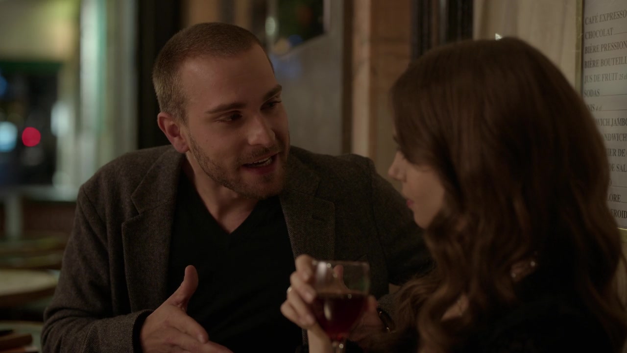 Emily_in_Paris_S01E06_Ringarde_720p_NF_WEB-DL_DDP5_1_x264-BTN_0340.jpg