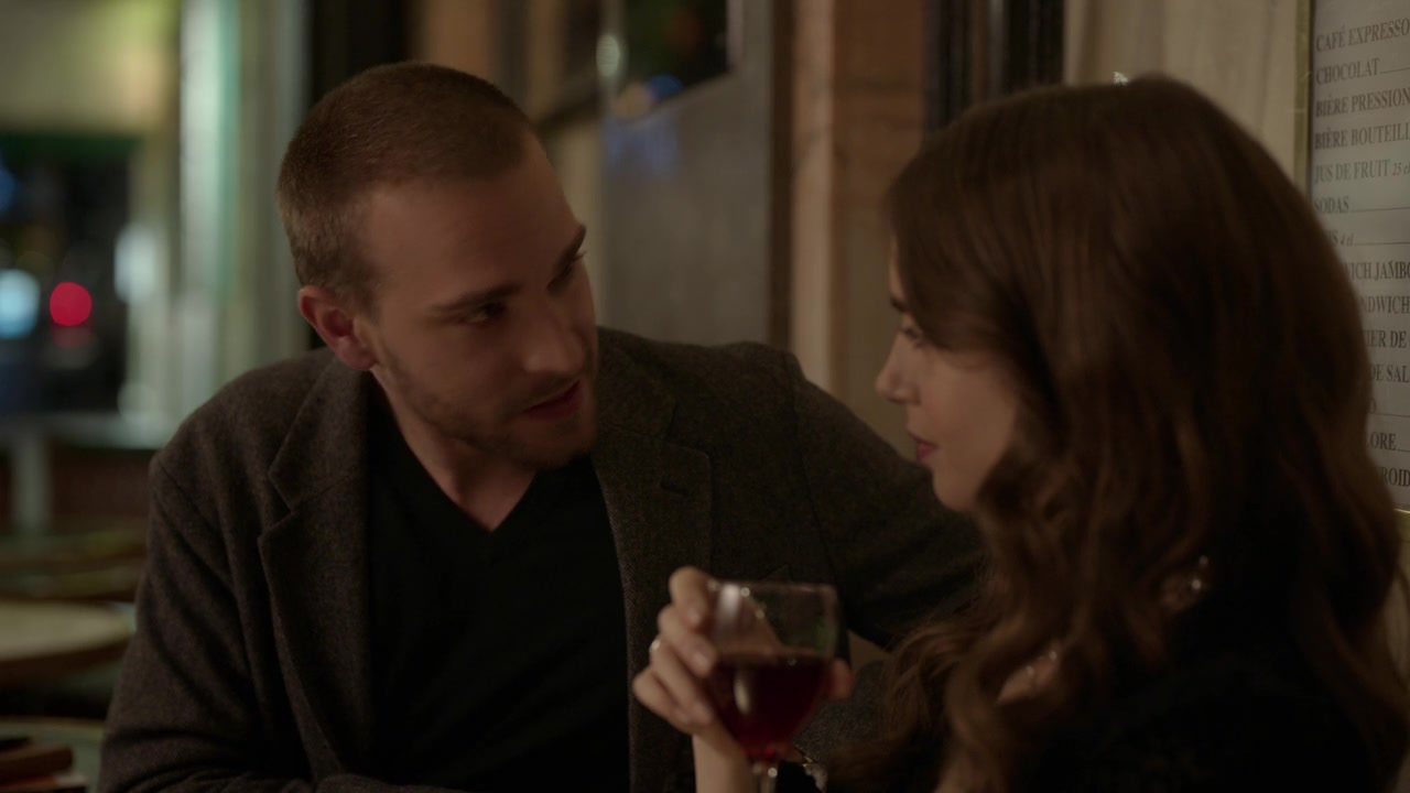 Emily_in_Paris_S01E06_Ringarde_720p_NF_WEB-DL_DDP5_1_x264-BTN_0344.jpg