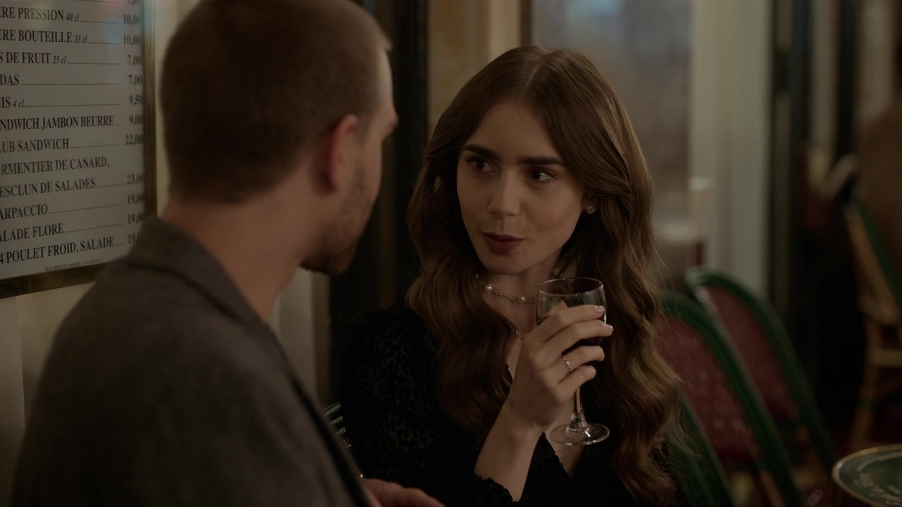Emily_in_Paris_S01E06_Ringarde_720p_NF_WEB-DL_DDP5_1_x264-BTN_0349.jpg