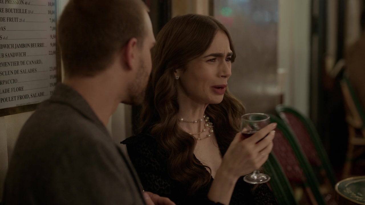 Emily_in_Paris_S01E06_Ringarde_720p_NF_WEB-DL_DDP5_1_x264-BTN_0362.jpg