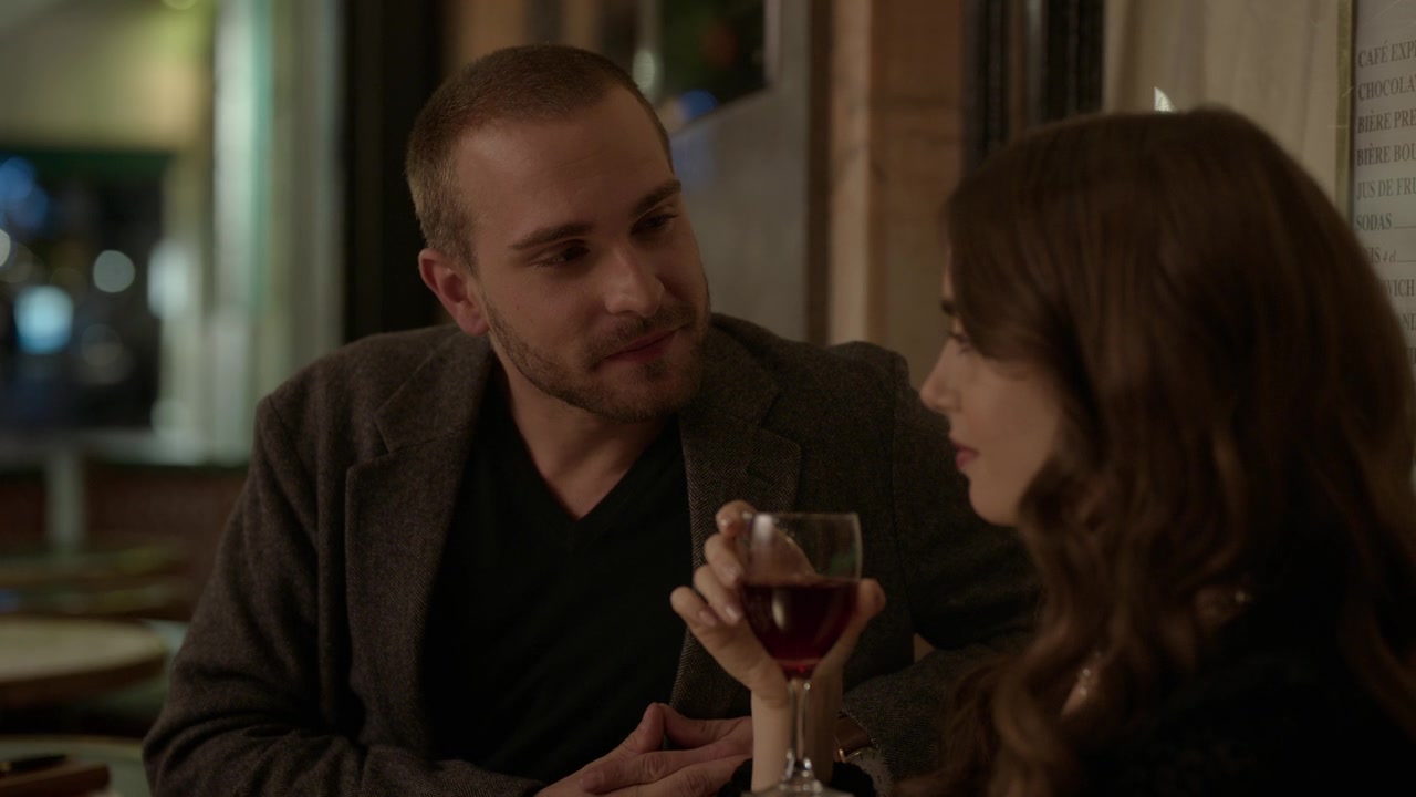 Emily_in_Paris_S01E06_Ringarde_720p_NF_WEB-DL_DDP5_1_x264-BTN_0368.jpg Emily_in_Paris_S01E06_Ringarde_720p_NF_WEB-DL_DDP5_1_x264-BTN_0368.jpg