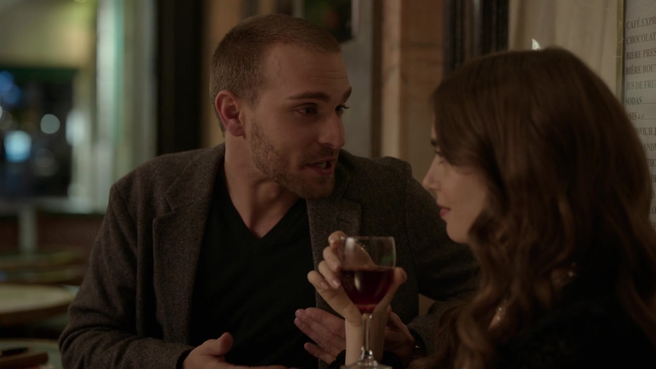 Emily_in_Paris_S01E06_Ringarde_720p_NF_WEB-DL_DDP5_1_x264-BTN_0369.jpg