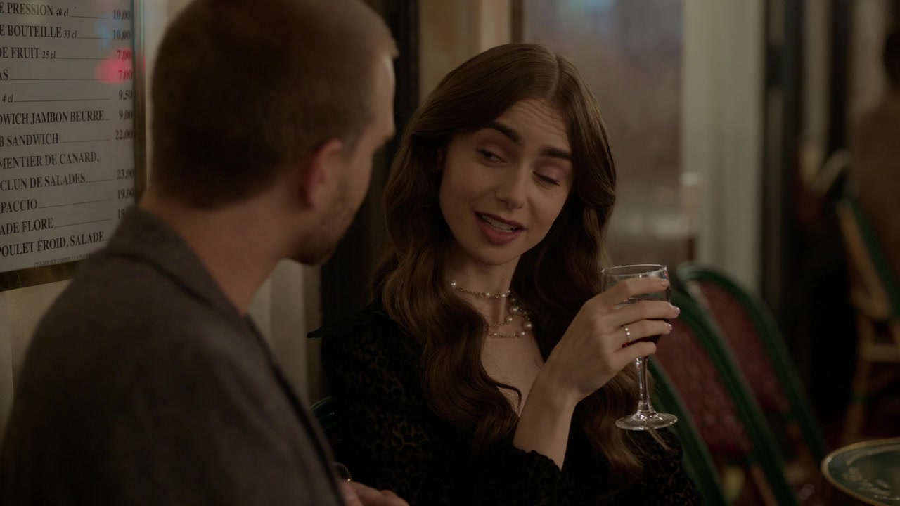 Emily_in_Paris_S01E06_Ringarde_720p_NF_WEB-DL_DDP5_1_x264-BTN_0374.jpg