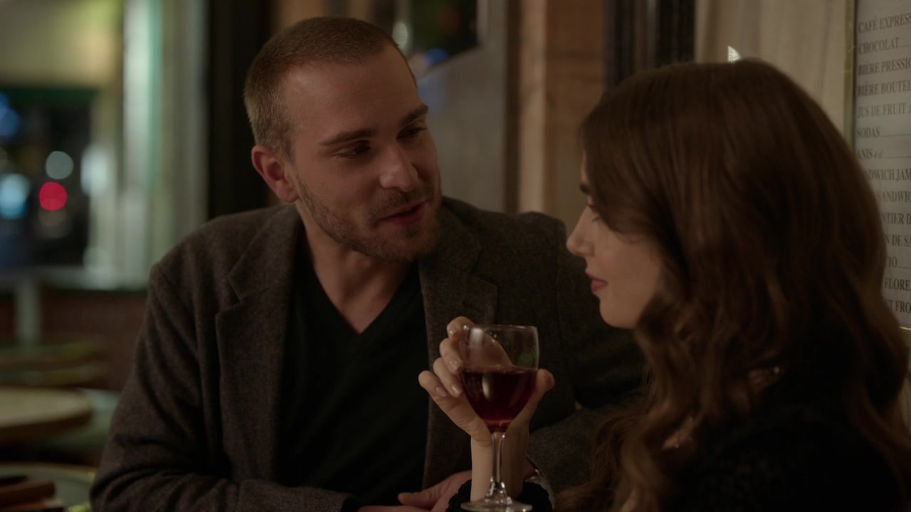 Emily_in_Paris_S01E06_Ringarde_720p_NF_WEB-DL_DDP5_1_x264-BTN_0375.jpg Emily_in_Paris_S01E06_Ringarde_720p_NF_WEB-DL_DDP5_1_x264-BTN_0375.jpg