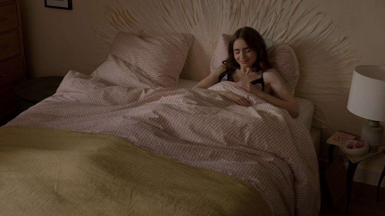Emily_in_Paris_S01E06_Ringarde_720p_NF_WEB-DL_DDP5_1_x264-BTN_0410.jpg Emily_in_Paris_S01E06_Ringarde_720p_NF_WEB-DL_DDP5_1_x264-BTN_0410.jpg