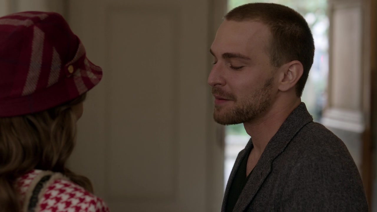 Emily_in_Paris_S01E06_Ringarde_720p_NF_WEB-DL_DDP5_1_x264-BTN_0438.jpg