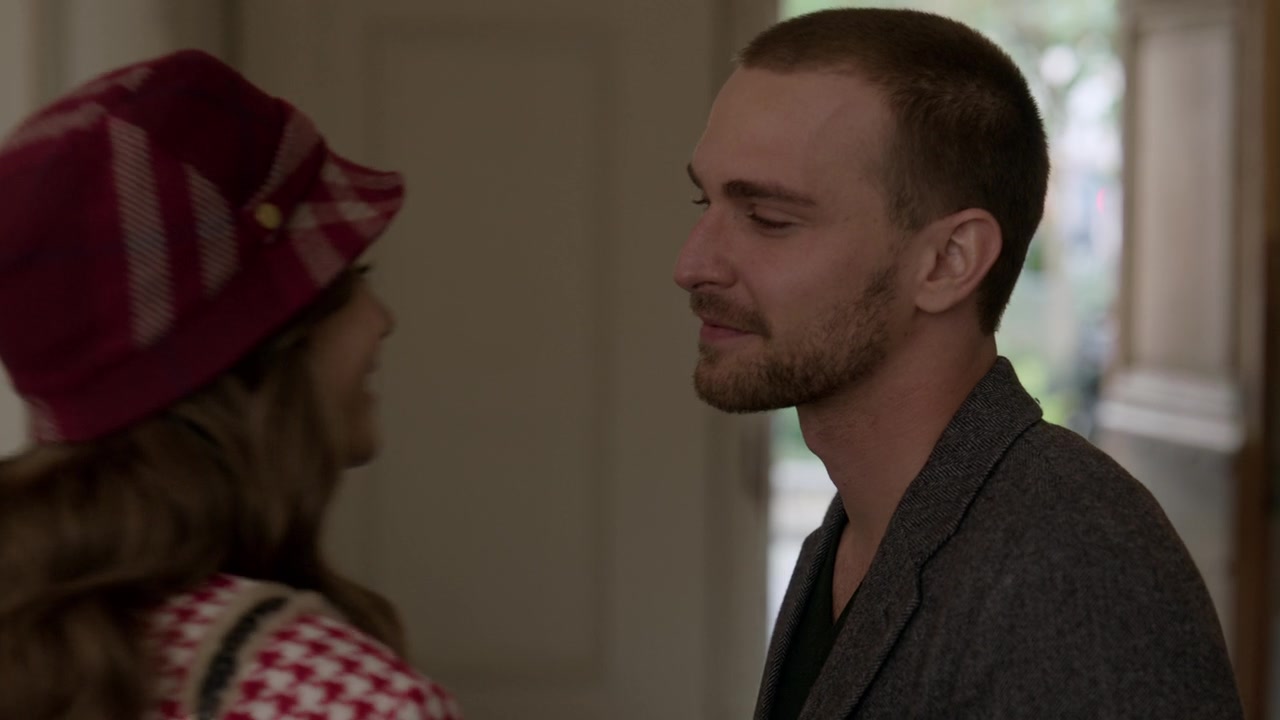 Emily_in_Paris_S01E06_Ringarde_720p_NF_WEB-DL_DDP5_1_x264-BTN_0442.jpg