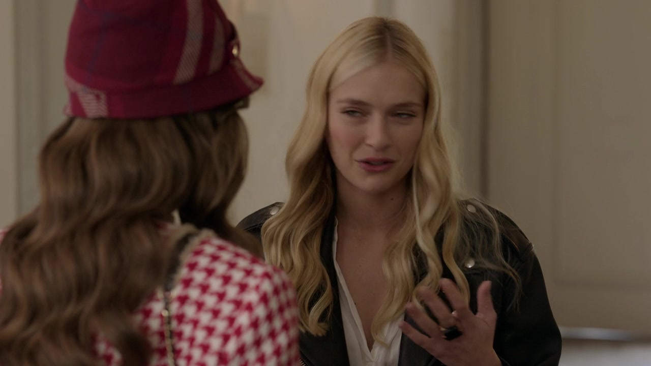 Emily_in_Paris_S01E06_Ringarde_720p_NF_WEB-DL_DDP5_1_x264-BTN_0469.jpg