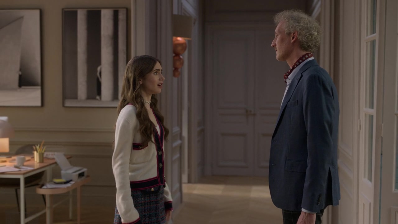 Emily_in_Paris_S01E06_Ringarde_720p_NF_WEB-DL_DDP5_1_x264-BTN_0534.jpg