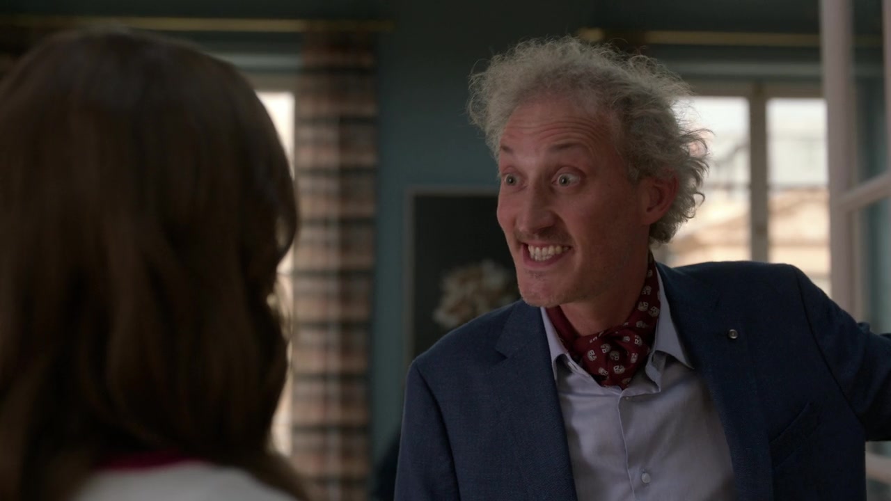 Emily_in_Paris_S01E06_Ringarde_720p_NF_WEB-DL_DDP5_1_x264-BTN_0535.jpg