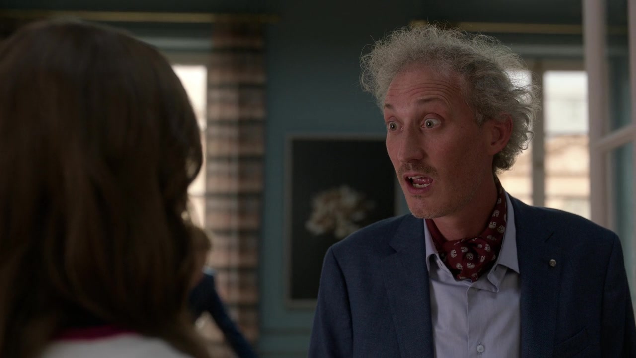 Emily_in_Paris_S01E06_Ringarde_720p_NF_WEB-DL_DDP5_1_x264-BTN_0541.jpg