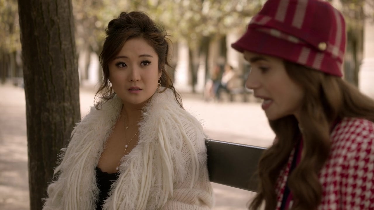 Emily_in_Paris_S01E06_Ringarde_720p_NF_WEB-DL_DDP5_1_x264-BTN_0610.jpg