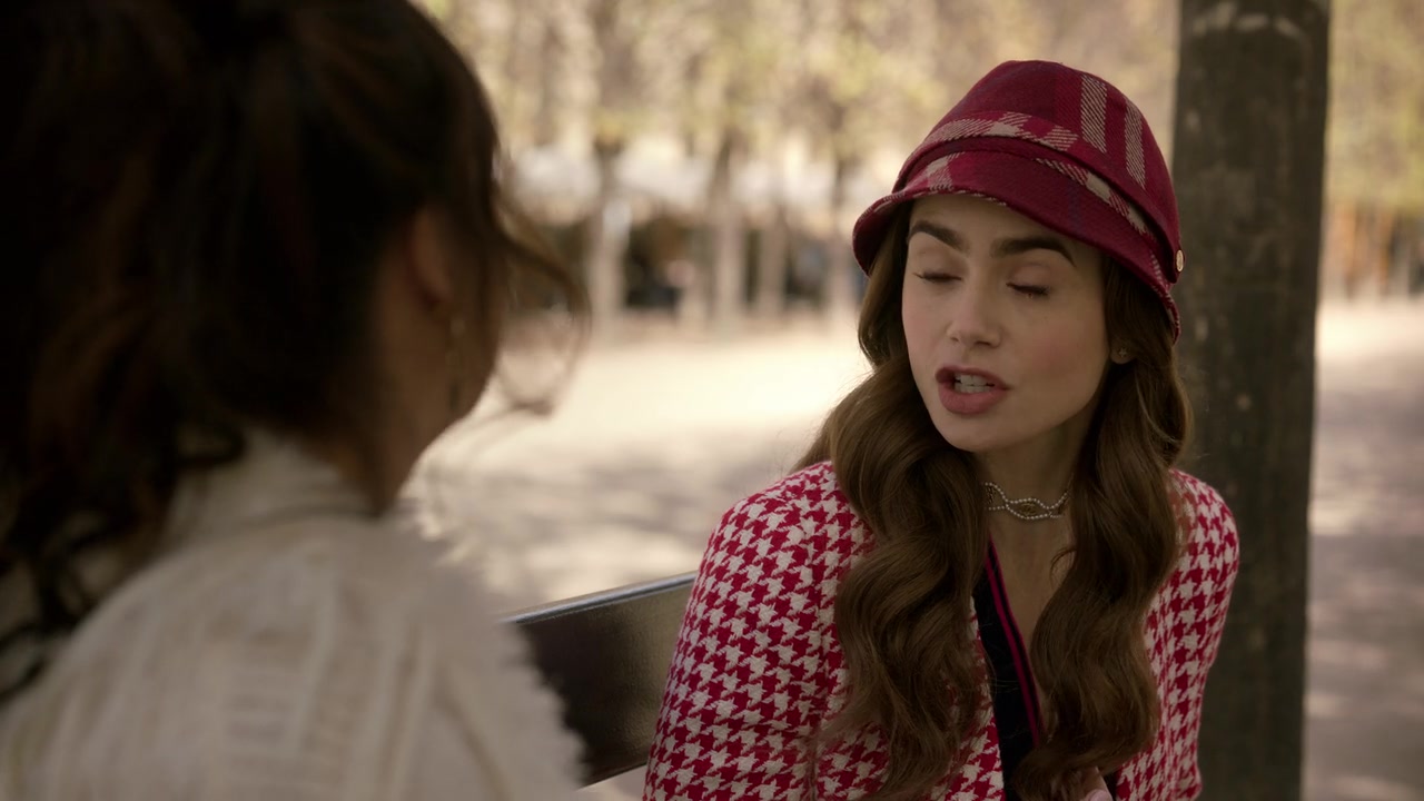 Emily_in_Paris_S01E06_Ringarde_720p_NF_WEB-DL_DDP5_1_x264-BTN_0611.jpg