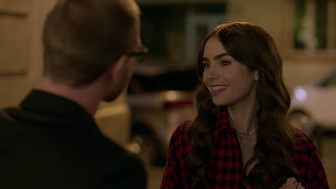 Emily_in_Paris_S01E06_Ringarde_720p_NF_WEB-DL_DDP5_1_x264-BTN_0702.jpg
