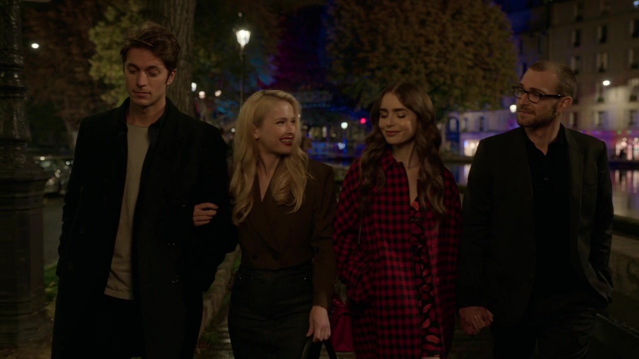 Emily_in_Paris_S01E06_Ringarde_720p_NF_WEB-DL_DDP5_1_x264-BTN_0750.jpg