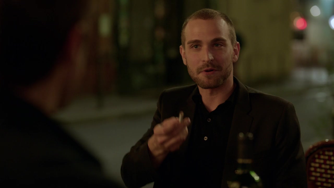 Emily_in_Paris_S01E06_Ringarde_720p_NF_WEB-DL_DDP5_1_x264-BTN_0770.jpg