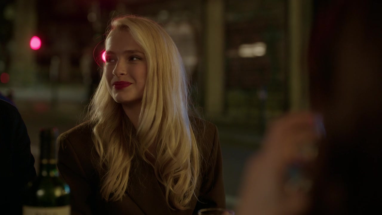 Emily_in_Paris_S01E06_Ringarde_720p_NF_WEB-DL_DDP5_1_x264-BTN_0778.jpg Emily_in_Paris_S01E06_Ringarde_720p_NF_WEB-DL_DDP5_1_x264-BTN_0778.jpg