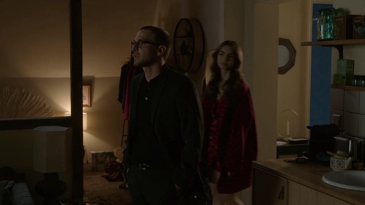Emily_in_Paris_S01E06_Ringarde_720p_NF_WEB-DL_DDP5_1_x264-BTN_0806.jpg Emily_in_Paris_S01E06_Ringarde_720p_NF_WEB-DL_DDP5_1_x264-BTN_0806.jpg