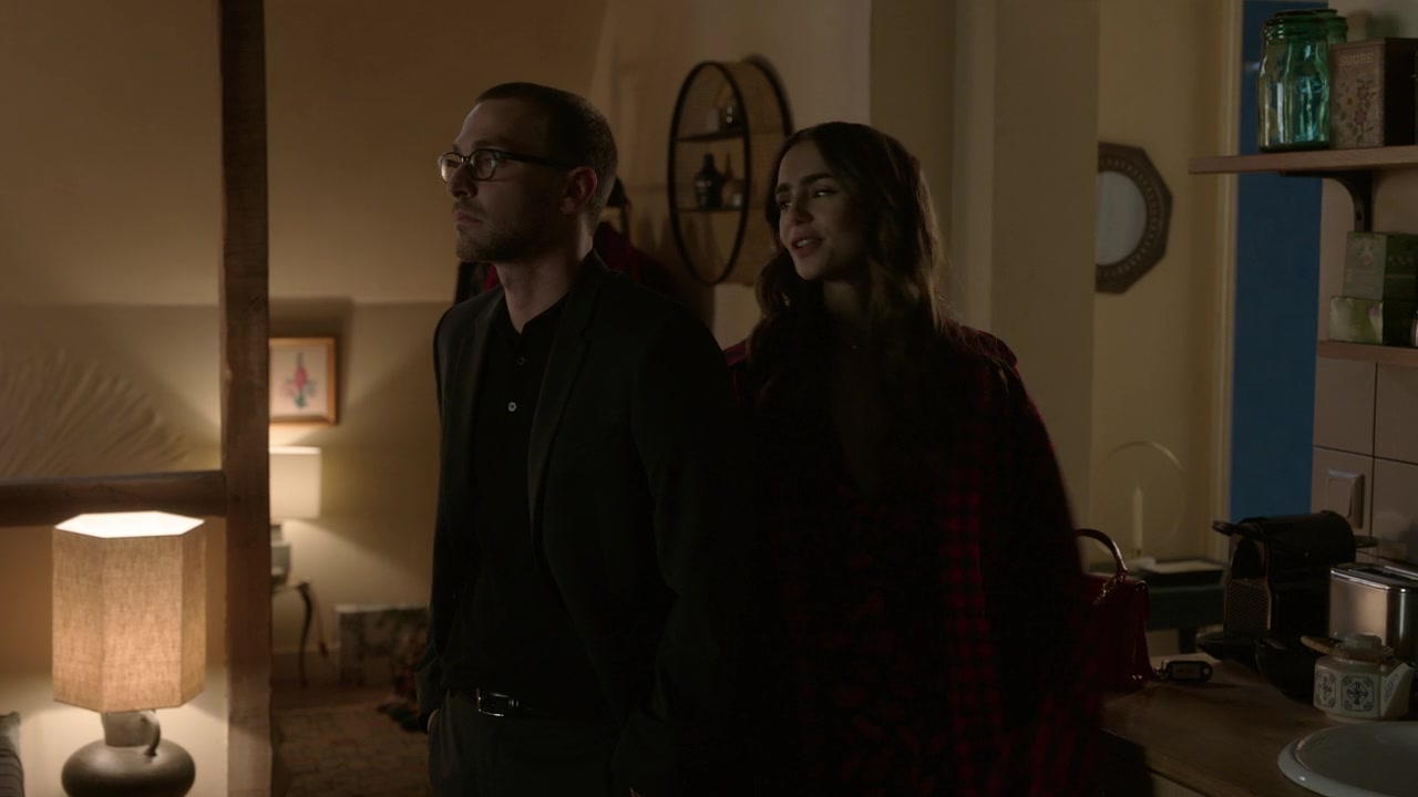 Emily_in_Paris_S01E06_Ringarde_720p_NF_WEB-DL_DDP5_1_x264-BTN_0810.jpg Emily_in_Paris_S01E06_Ringarde_720p_NF_WEB-DL_DDP5_1_x264-BTN_0810.jpg