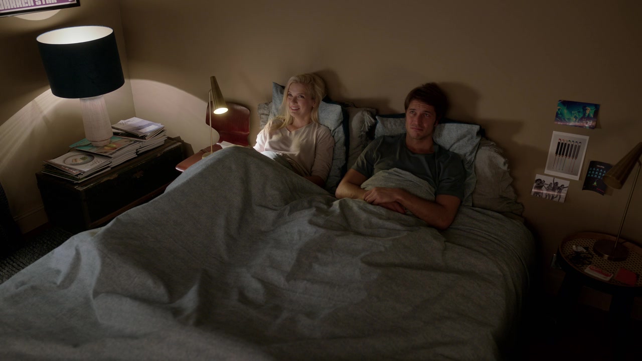 Emily_in_Paris_S01E06_Ringarde_720p_NF_WEB-DL_DDP5_1_x264-BTN_0828.jpg