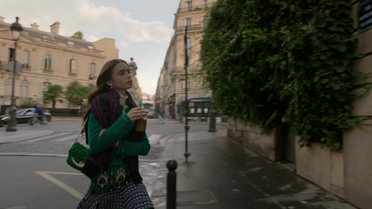 Emily_in_Paris_S01E06_Ringarde_720p_NF_WEB-DL_DDP5_1_x264-BTN_0845.jpg
