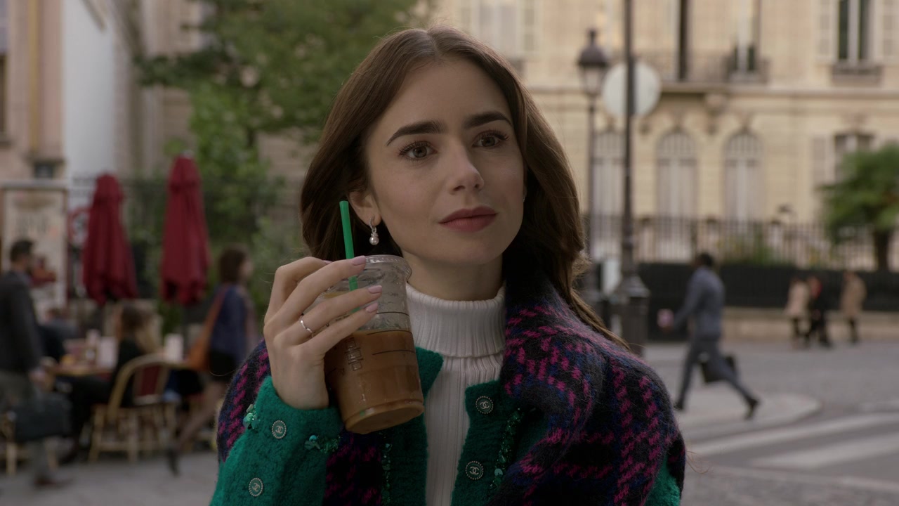 Emily_in_Paris_S01E06_Ringarde_720p_NF_WEB-DL_DDP5_1_x264-BTN_0851.jpg