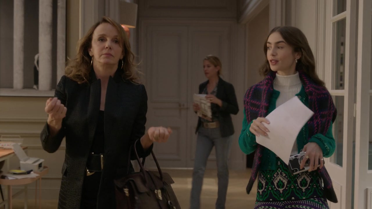 Emily_in_Paris_S01E06_Ringarde_720p_NF_WEB-DL_DDP5_1_x264-BTN_0862.jpg