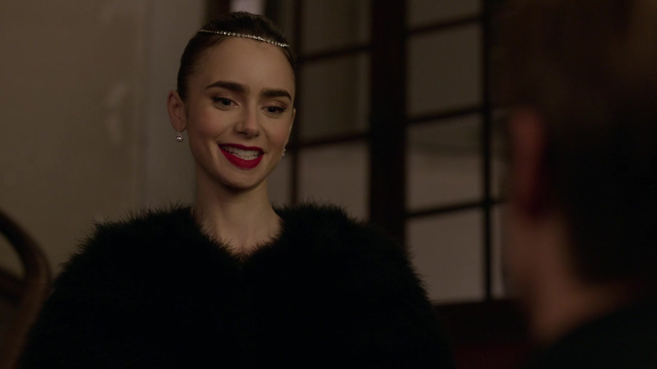 Emily_in_Paris_S01E06_Ringarde_720p_NF_WEB-DL_DDP5_1_x264-BTN_0898.jpg