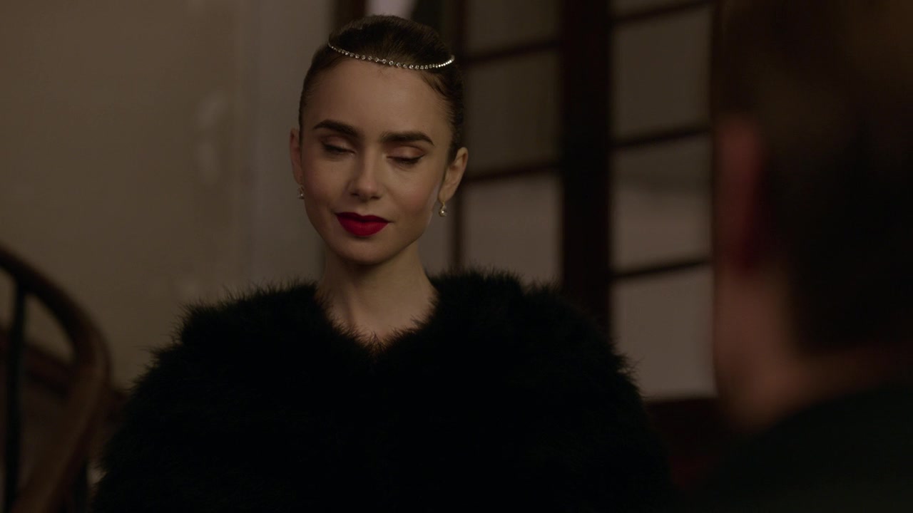 Emily_in_Paris_S01E06_Ringarde_720p_NF_WEB-DL_DDP5_1_x264-BTN_0908.jpg