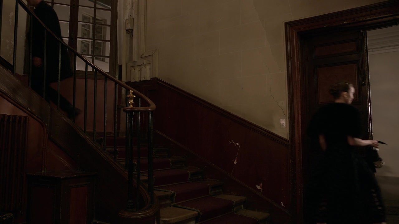 Emily_in_Paris_S01E06_Ringarde_720p_NF_WEB-DL_DDP5_1_x264-BTN_0925.jpg Emily_in_Paris_S01E06_Ringarde_720p_NF_WEB-DL_DDP5_1_x264-BTN_0925.jpg