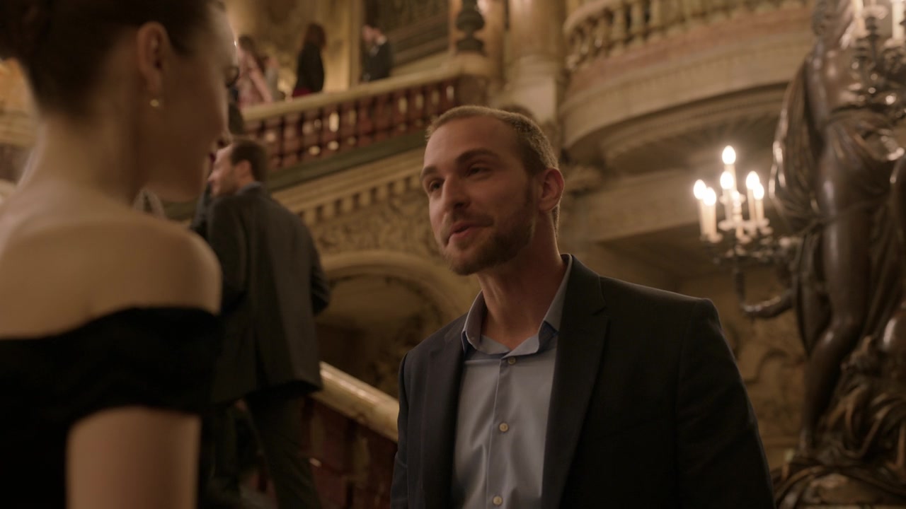 Emily_in_Paris_S01E06_Ringarde_720p_NF_WEB-DL_DDP5_1_x264-BTN_0940.jpg