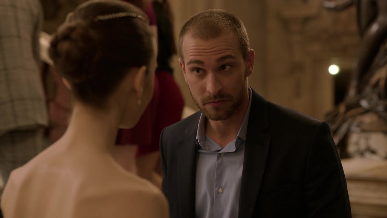 Emily_in_Paris_S01E06_Ringarde_720p_NF_WEB-DL_DDP5_1_x264-BTN_0952.jpg