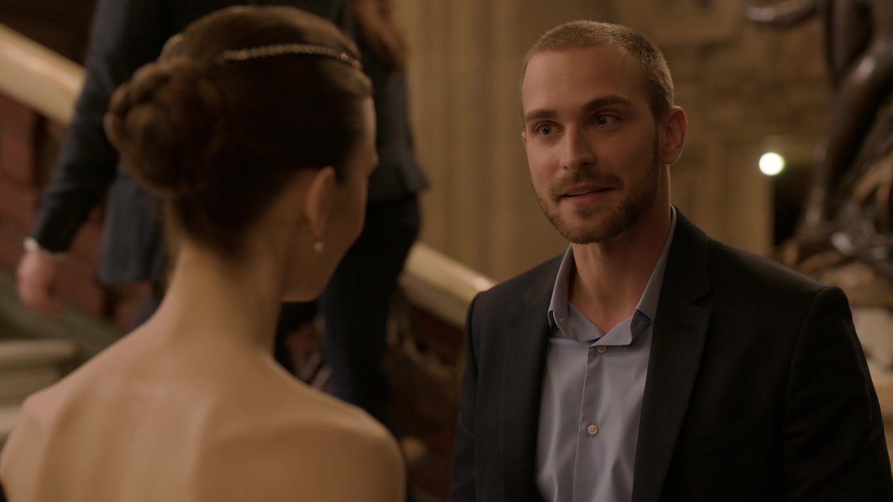 Emily_in_Paris_S01E06_Ringarde_720p_NF_WEB-DL_DDP5_1_x264-BTN_0976.jpg