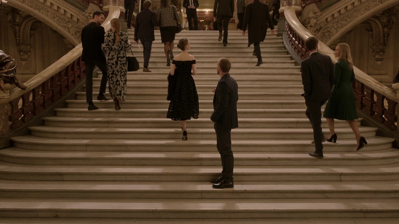 Emily_in_Paris_S01E06_Ringarde_720p_NF_WEB-DL_DDP5_1_x264-BTN_0994.jpg Emily_in_Paris_S01E06_Ringarde_720p_NF_WEB-DL_DDP5_1_x264-BTN_0994.jpg