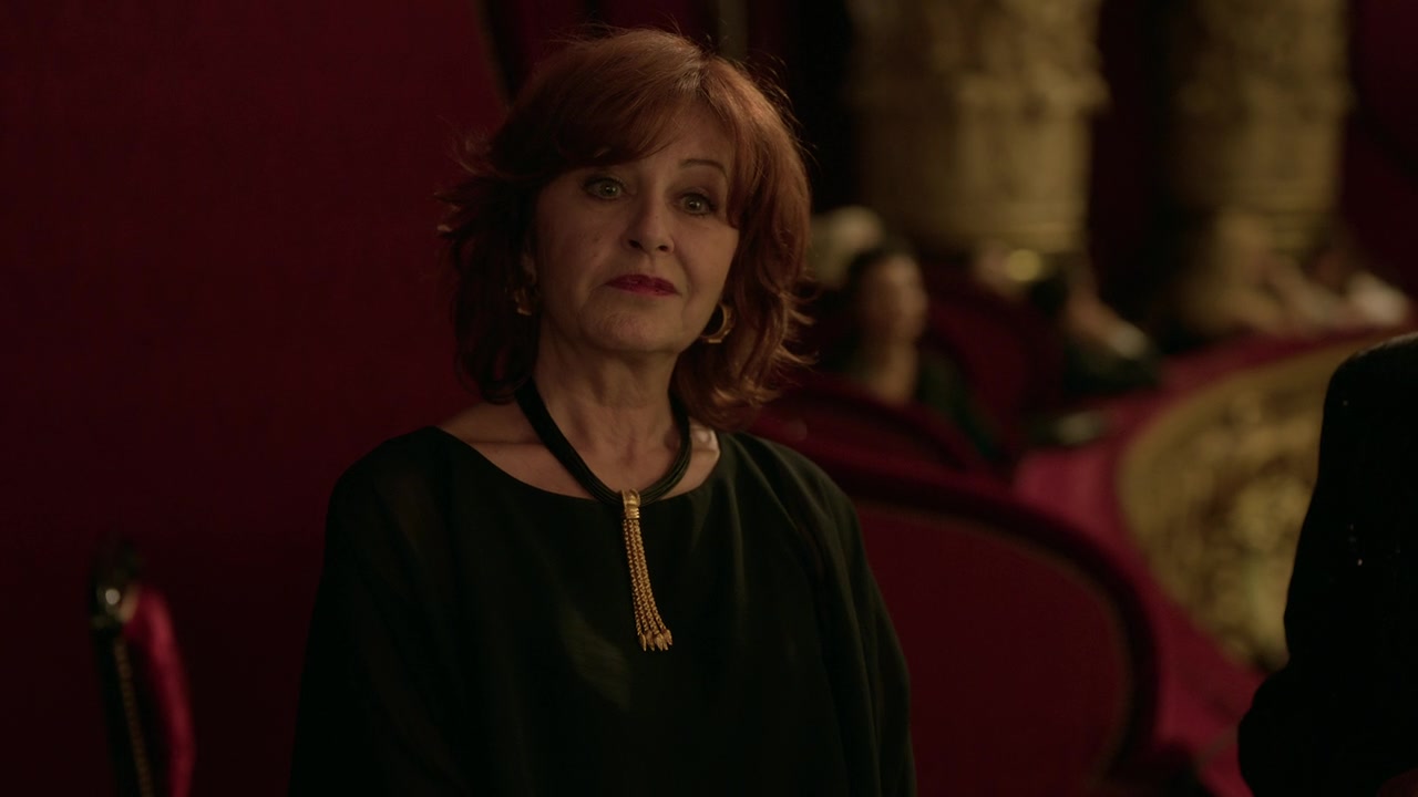 Emily_in_Paris_S01E06_Ringarde_720p_NF_WEB-DL_DDP5_1_x264-BTN_1035.jpg
