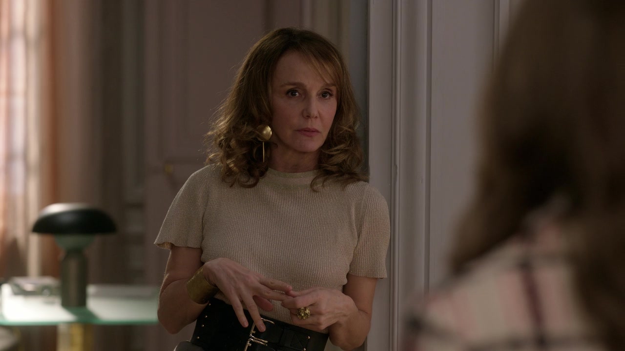 Emily_in_Paris_S01E06_Ringarde_720p_NF_WEB-DL_DDP5_1_x264-BTN_1096.jpg