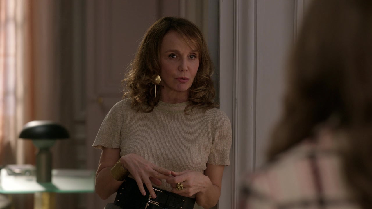 Emily_in_Paris_S01E06_Ringarde_720p_NF_WEB-DL_DDP5_1_x264-BTN_1097.jpg