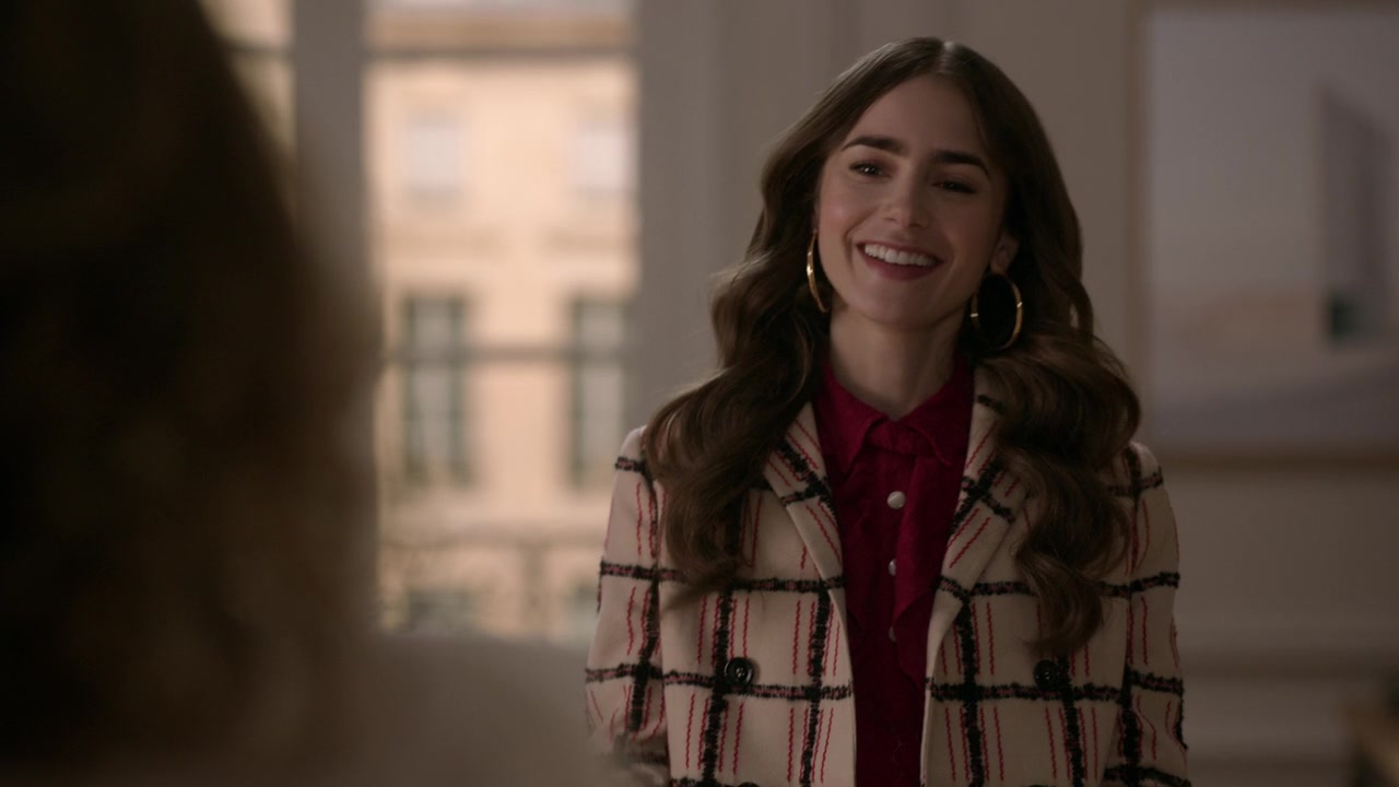 Emily_in_Paris_S01E06_Ringarde_720p_NF_WEB-DL_DDP5_1_x264-BTN_1108.jpg
