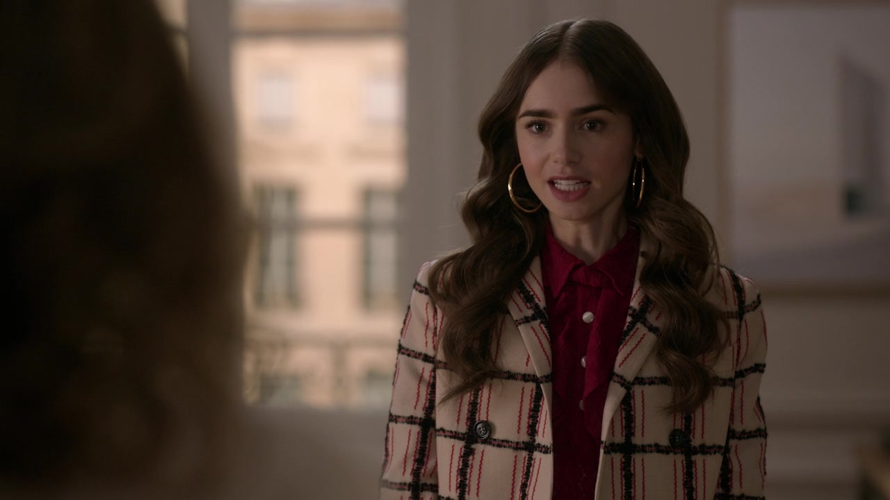 Emily_in_Paris_S01E06_Ringarde_720p_NF_WEB-DL_DDP5_1_x264-BTN_1111.jpg