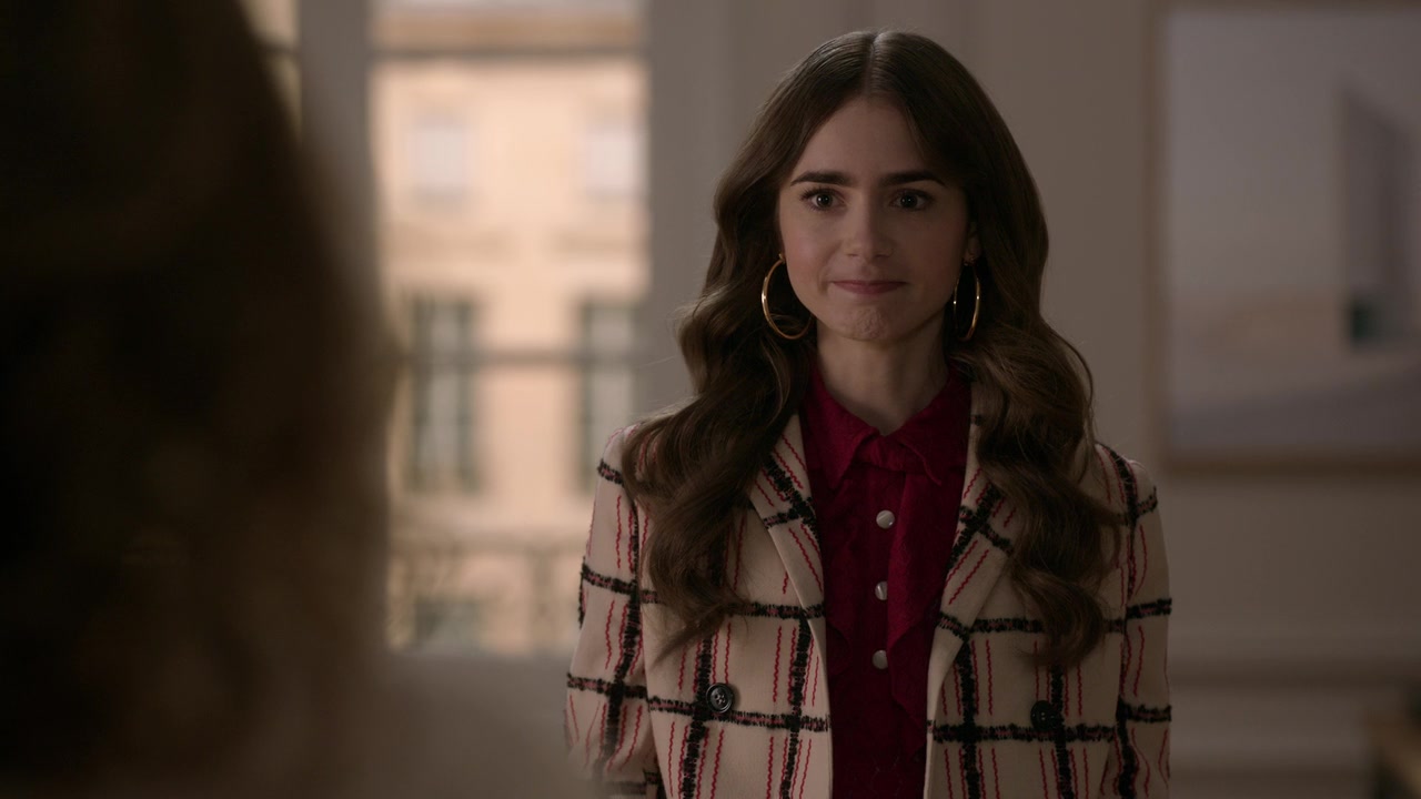 Emily_in_Paris_S01E06_Ringarde_720p_NF_WEB-DL_DDP5_1_x264-BTN_1113.jpg