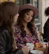 Emily_in_Paris_S01E06_Ringarde_720p_NF_WEB-DL_DDP5_1_x264-BTN_0108.jpg