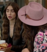 Emily_in_Paris_S01E06_Ringarde_720p_NF_WEB-DL_DDP5_1_x264-BTN_0114.jpg