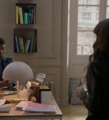 Emily_in_Paris_S01E06_Ringarde_720p_NF_WEB-DL_DDP5_1_x264-BTN_0135.jpg